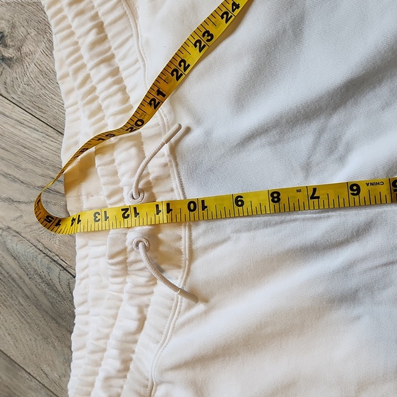 Nike Women's High-waisted Active set with crop top-Medium - Picture 7 of 11